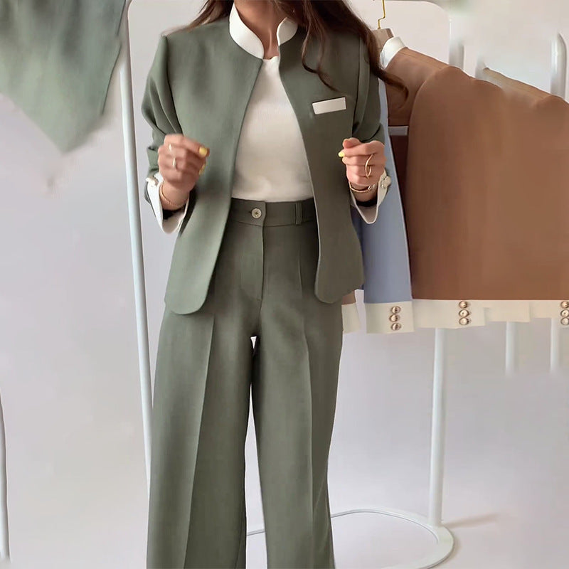 Color Matching Women's Suit